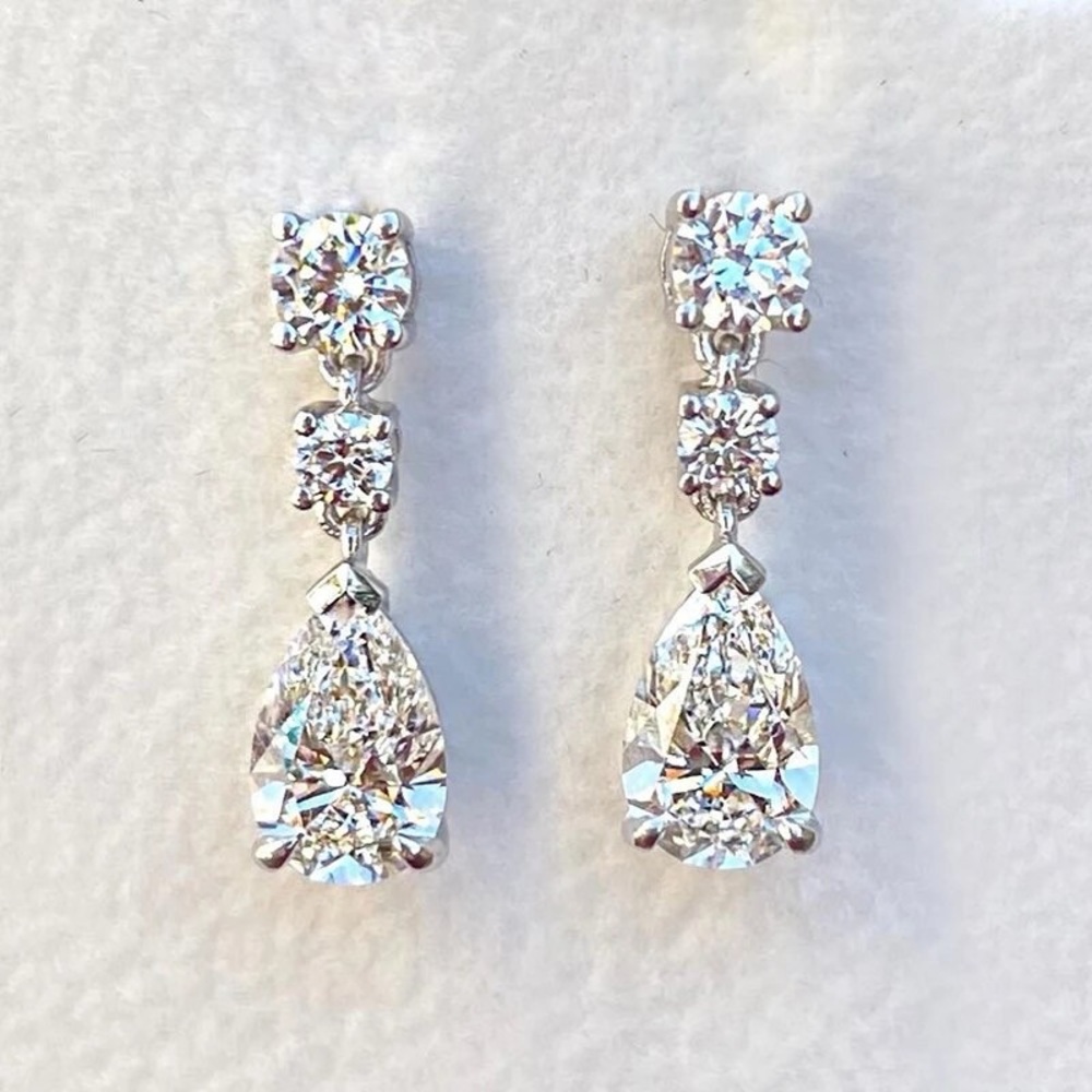 NEW SILVER DIAMONDS EARRINGS